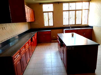 6bdrm Maisonette in Karen for rent - Image 12