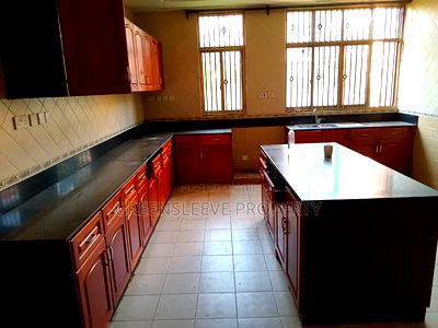 6bdrm Maisonette in Karen for rent - Image 13