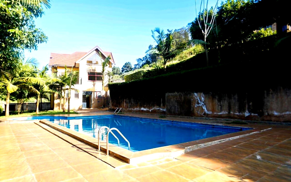 5-Bedroom Townhouse with Pool & Clubhouse - Tigoni