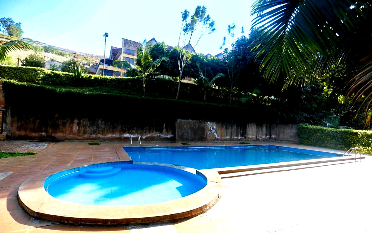 5-Bedroom Townhouse with Pool & Clubhouse - Tigoni