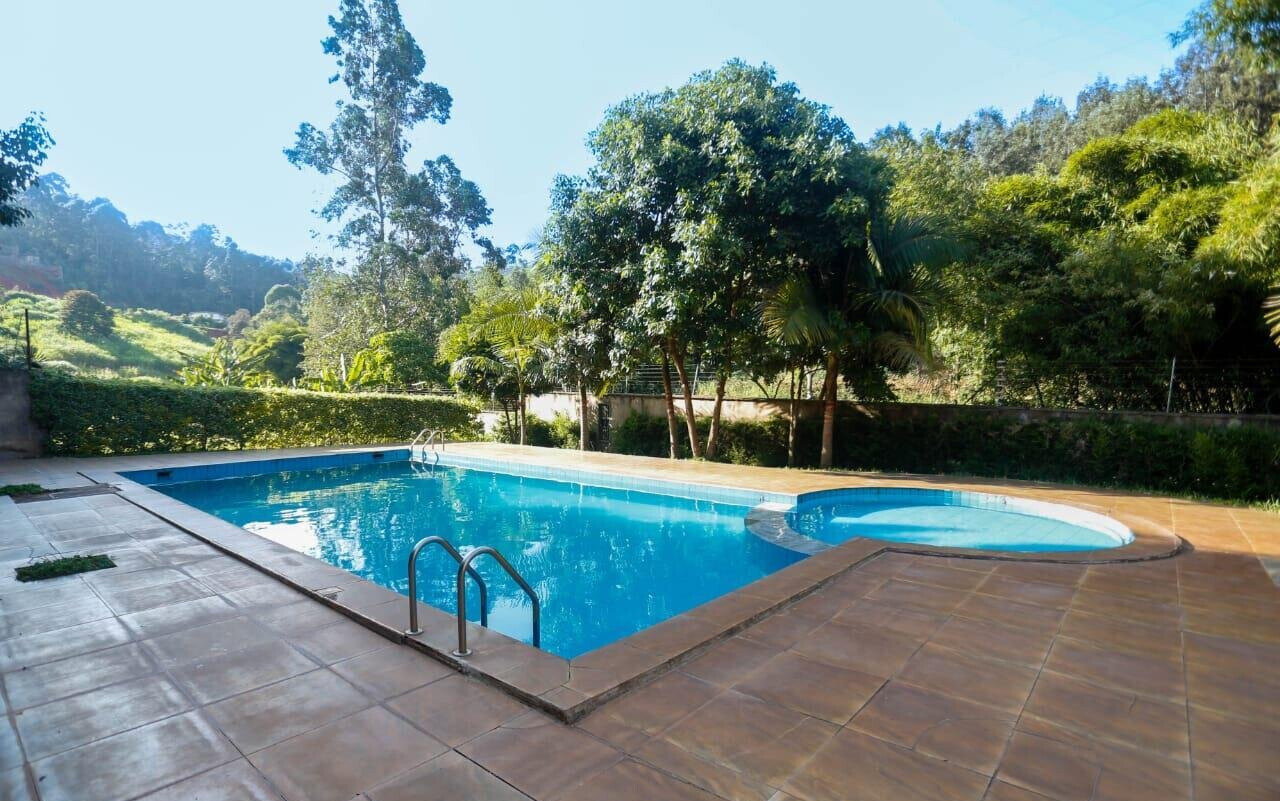 5-Bedroom Townhouse with Pool & Clubhouse - Tigoni