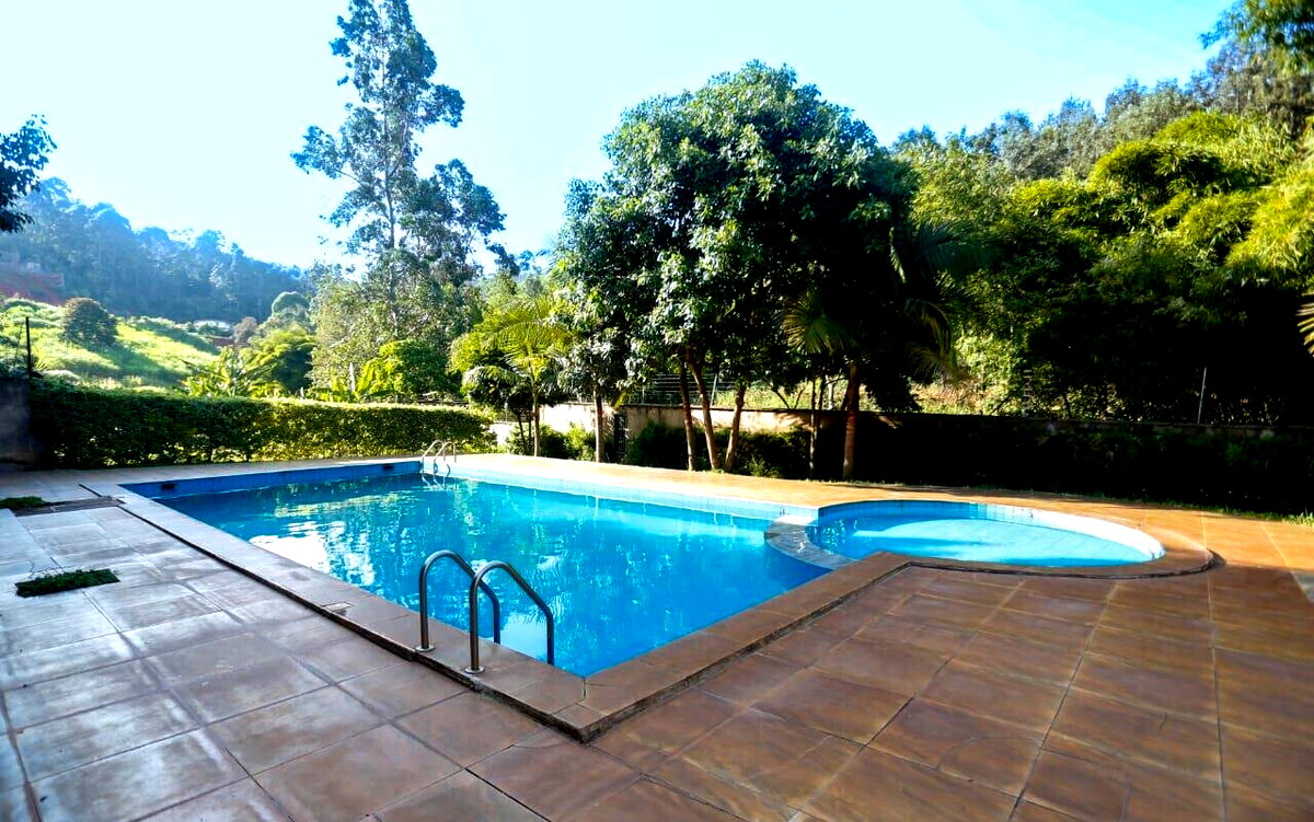 5-Bedroom Townhouse with Pool & Clubhouse - Tigoni