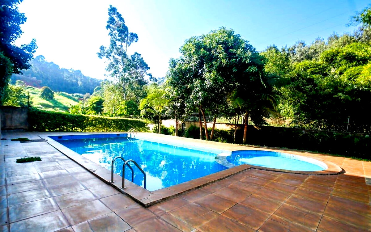 5-Bedroom Townhouse with Pool & Clubhouse - Tigoni