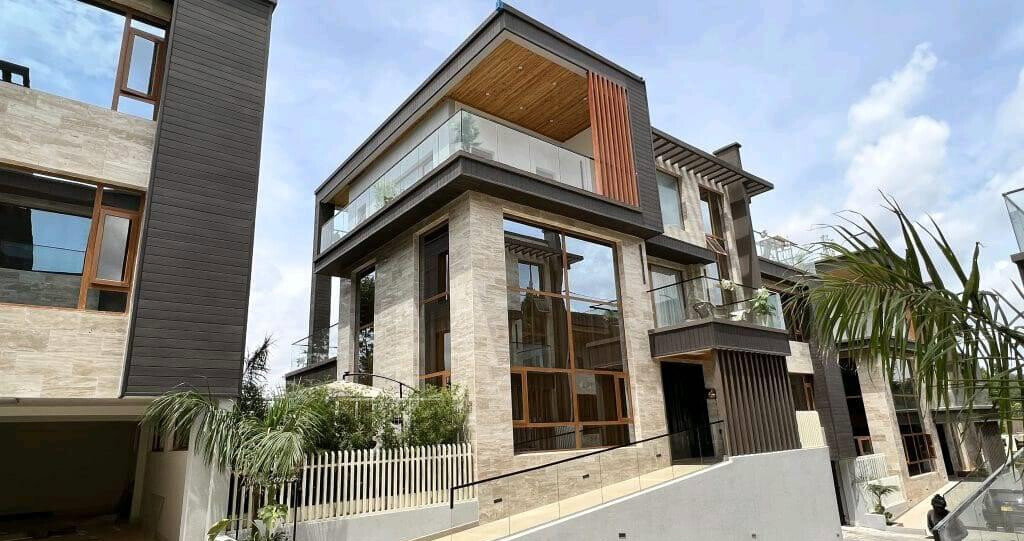 6-Ensuite Villa with Panic Room & Smart Locks - Lavington