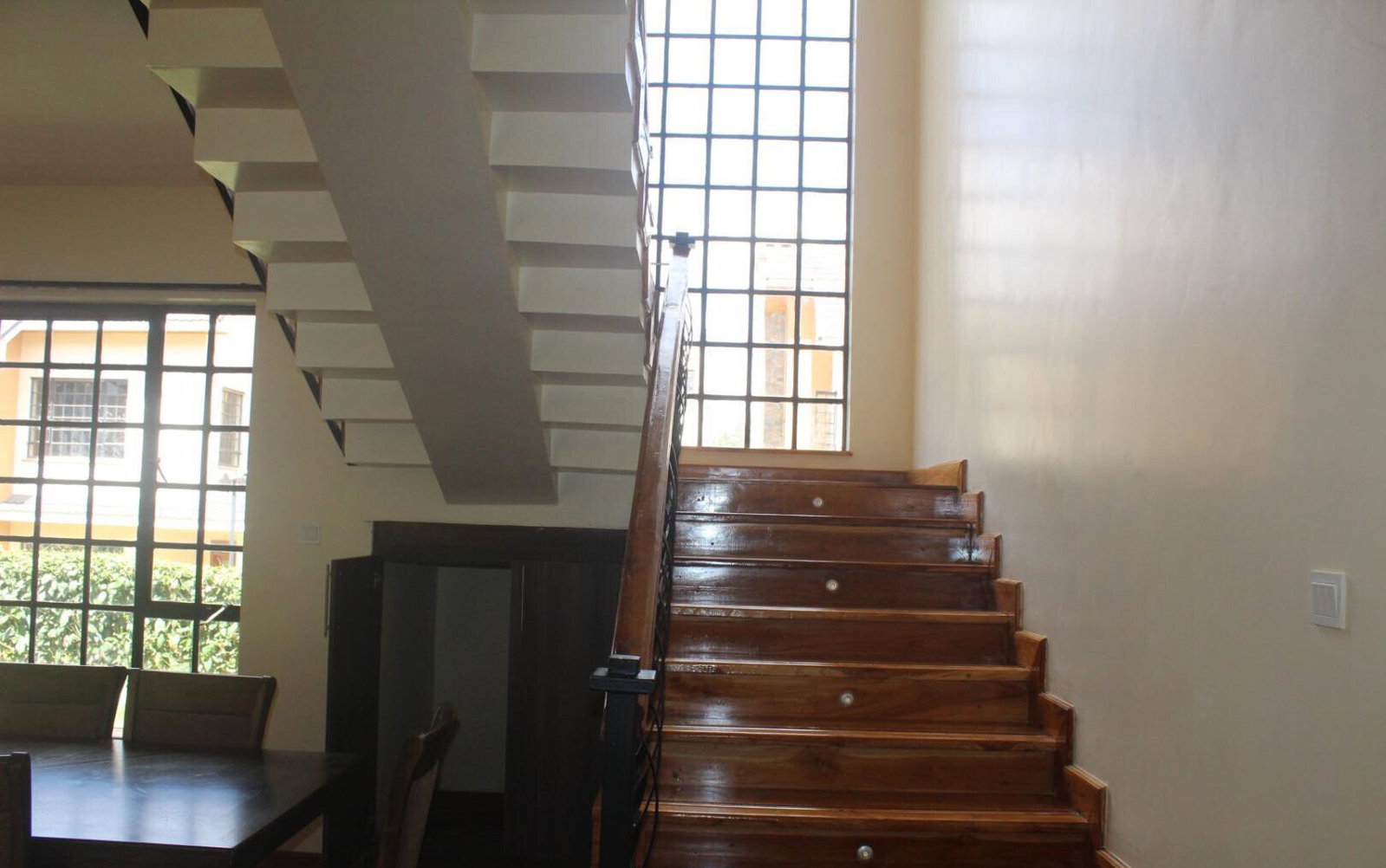 Modern 4BR All-Ensuite Villa with Gym & Pool - Runda