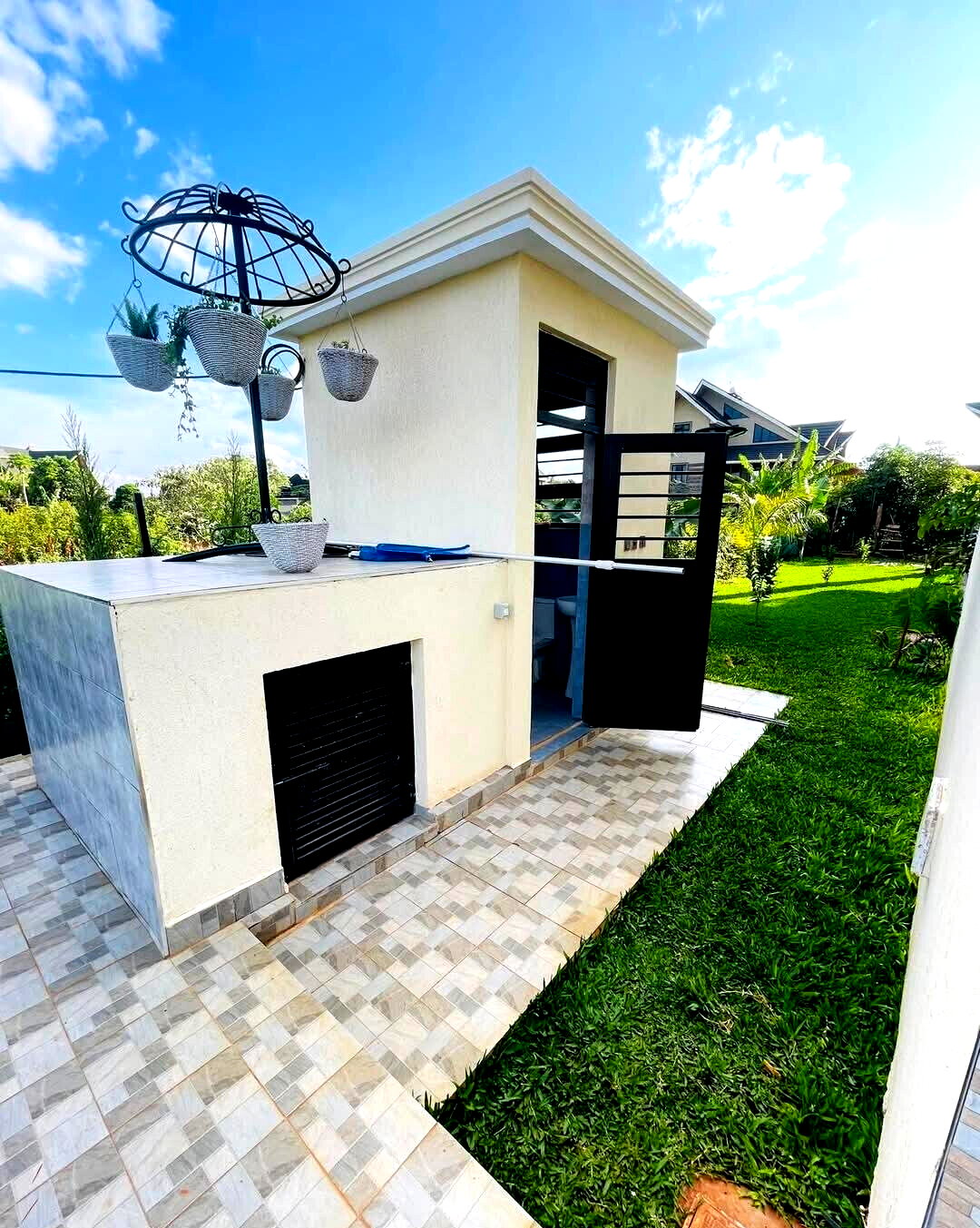 6BR All-Ensuite Maisonette with DSQ & Gazebo - Daykio, Ruiru