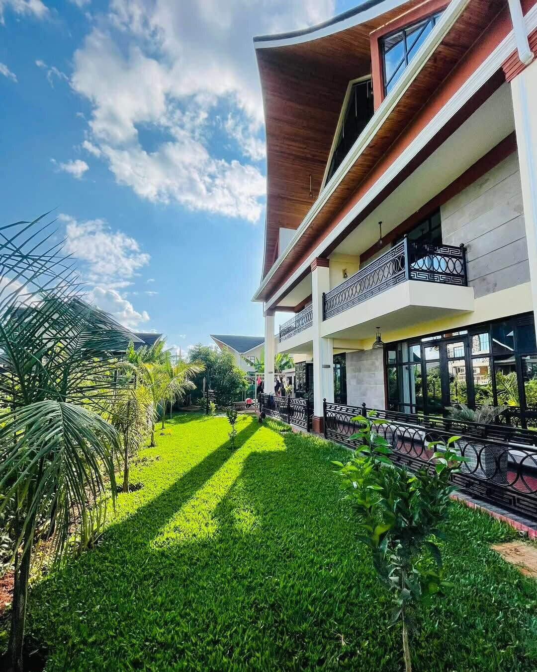 6BR All-Ensuite Maisonette with DSQ & Gazebo - Daykio, Ruiru
