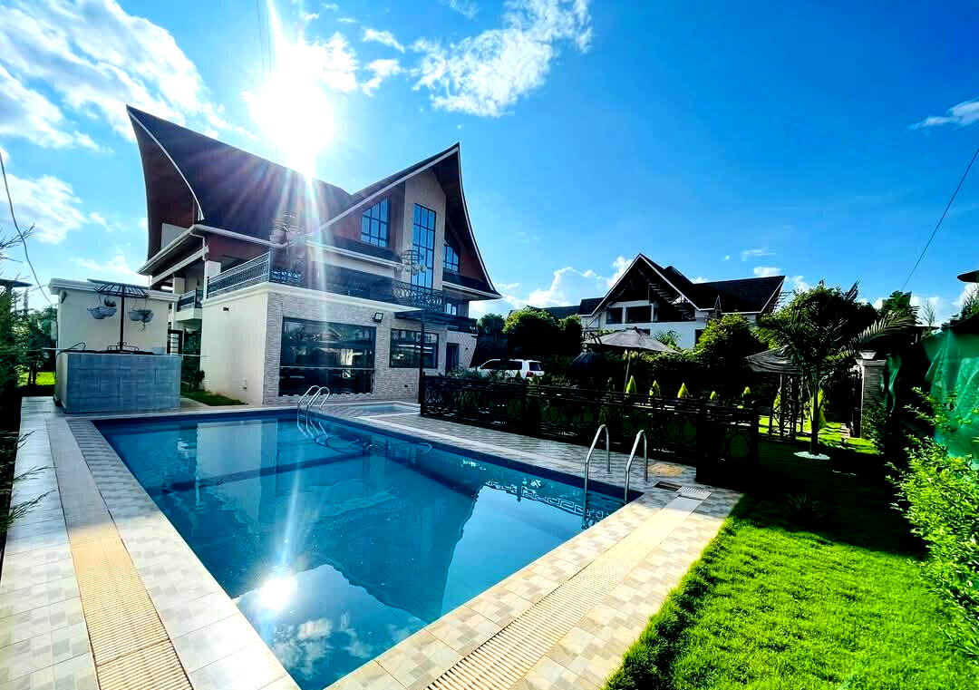 6BR All-Ensuite Maisonette with DSQ & Gazebo - Daykio, Ruiru