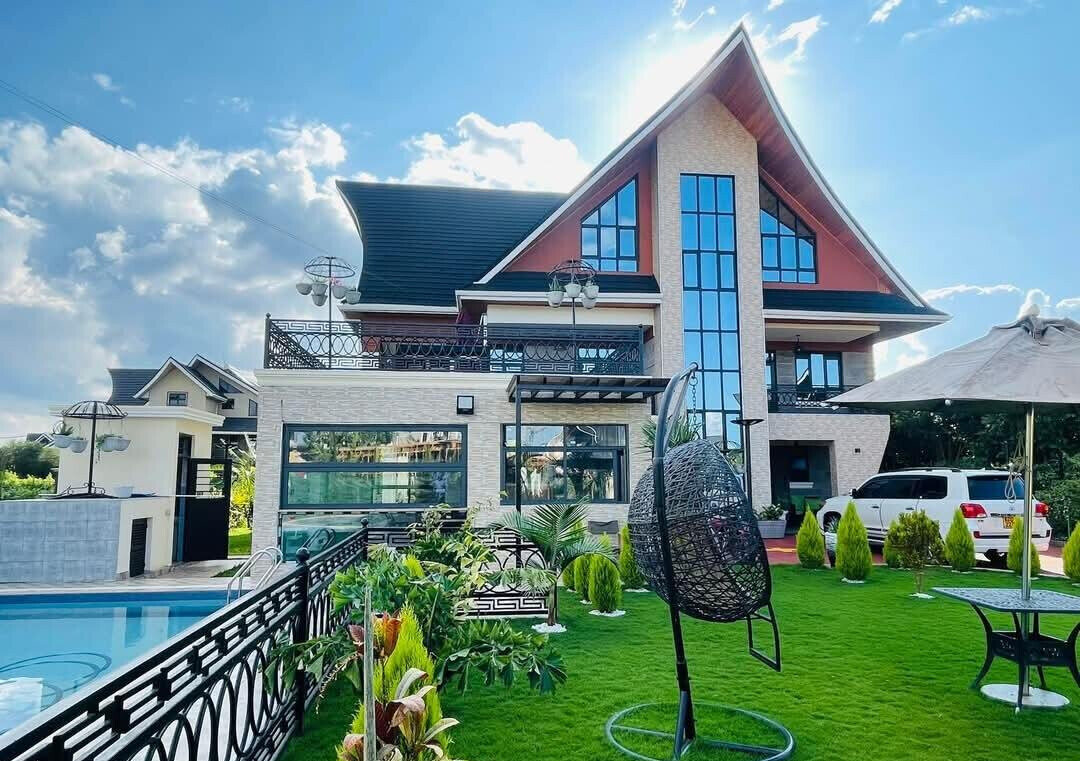 6BR All-Ensuite Maisonette with DSQ & Gazebo - Daykio, Ruiru
