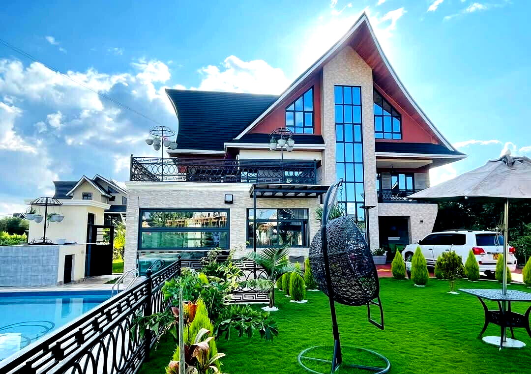 6BR All-Ensuite Maisonette with DSQ & Gazebo - Daykio, Ruiru