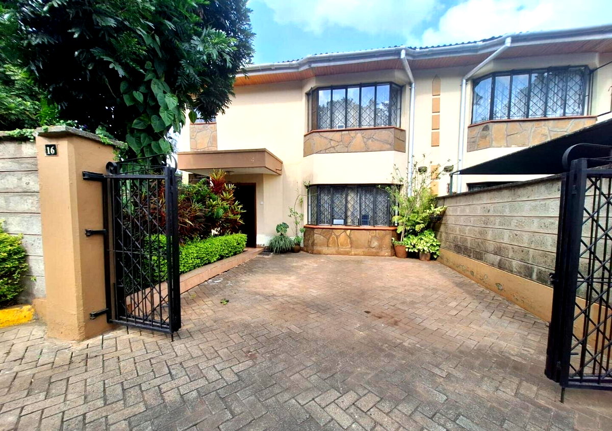 4-Ensuite Townhouse with DSQ & Pantry - Lavington