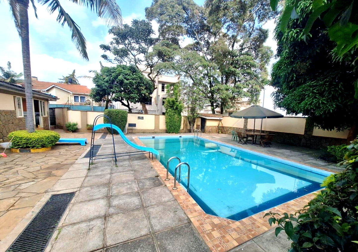 4-Ensuite Townhouse with DSQ & Pantry - Lavington