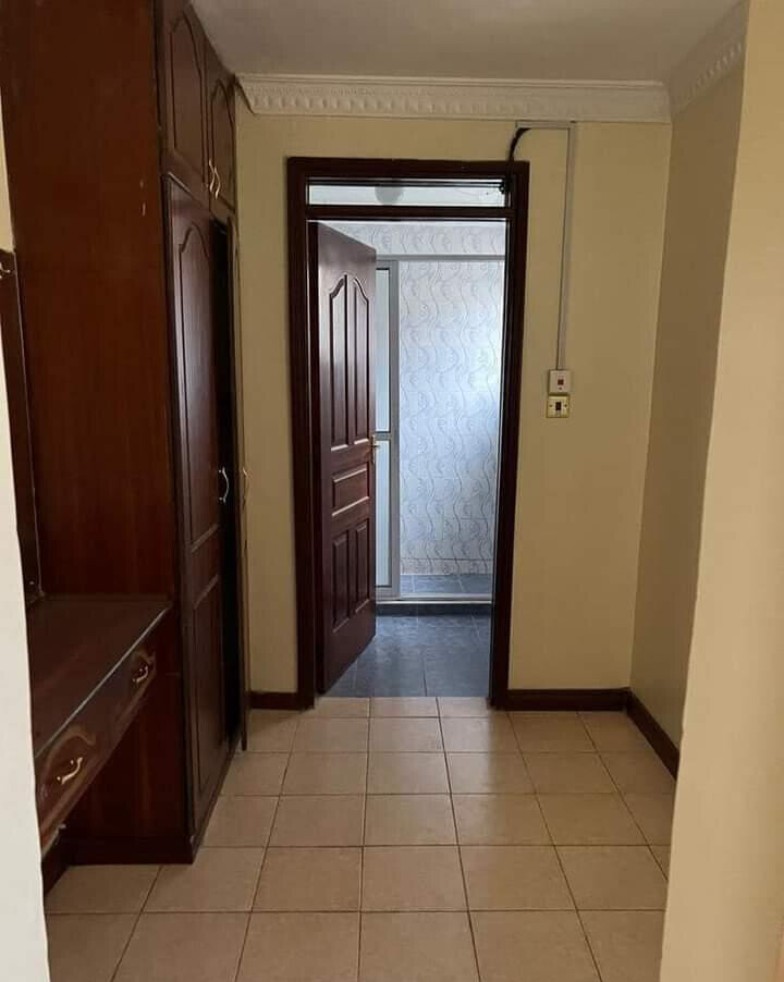 5-Ensuite Townhouse with Natural Light - Valley Arcade, Lavington