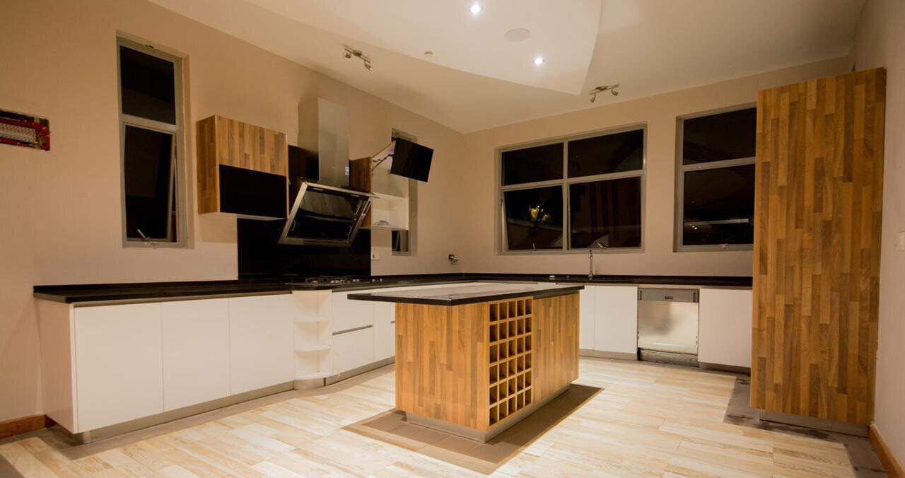 Brand-New 5-Ensuite Townhouse with Fireplace & Private Garden – Karen