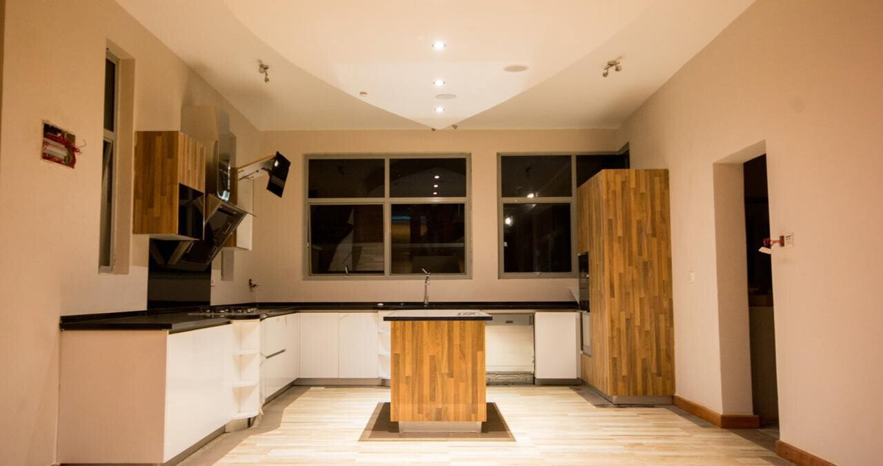Brand-New 5-Ensuite Townhouse with Fireplace & Private Garden – Karen