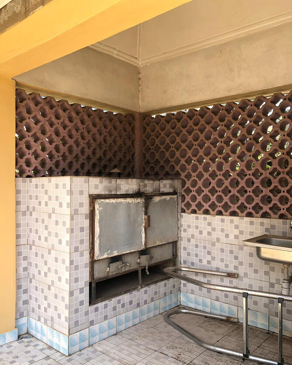 5-Bed Townhouse with Pool in Fairacres – Karen