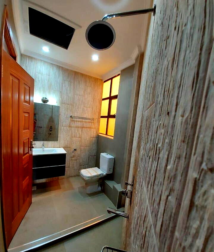 5-Ensuite Townhouse with Fireplace & Manicured Garden - Lower Kabete