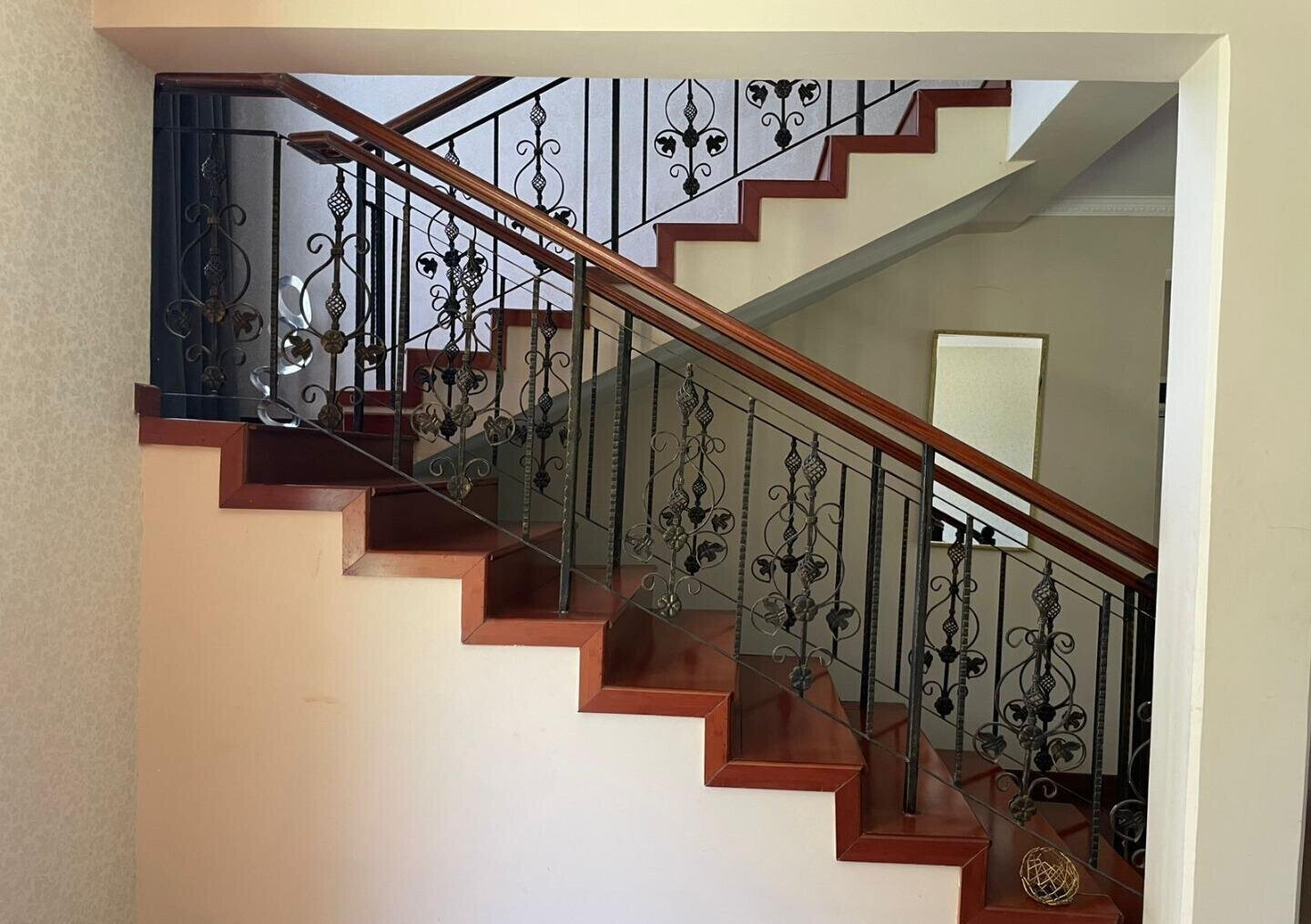 4-Ensuite Townhouse with Pool & Private Garden – Karen