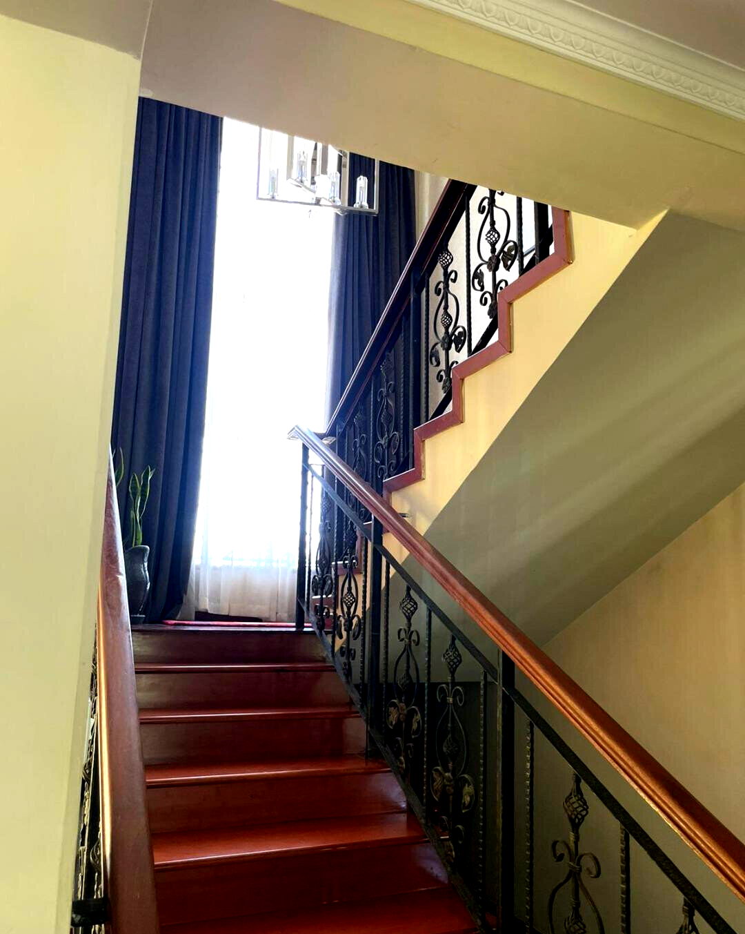 4-Ensuite Townhouse with Pool & Private Garden – Karen