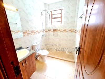 Mini Flat in Thome Estate for rent - Image 9