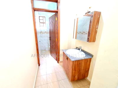 Mini Flat in Thome Estate for rent - Image 16