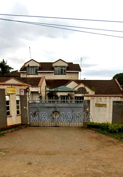 5bdrm Maisonette in Woodley Estate for sale - Image 2