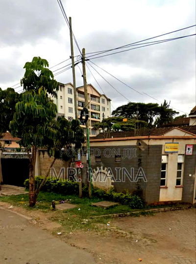 5bdrm Maisonette in Woodley Estate for sale - Image 4