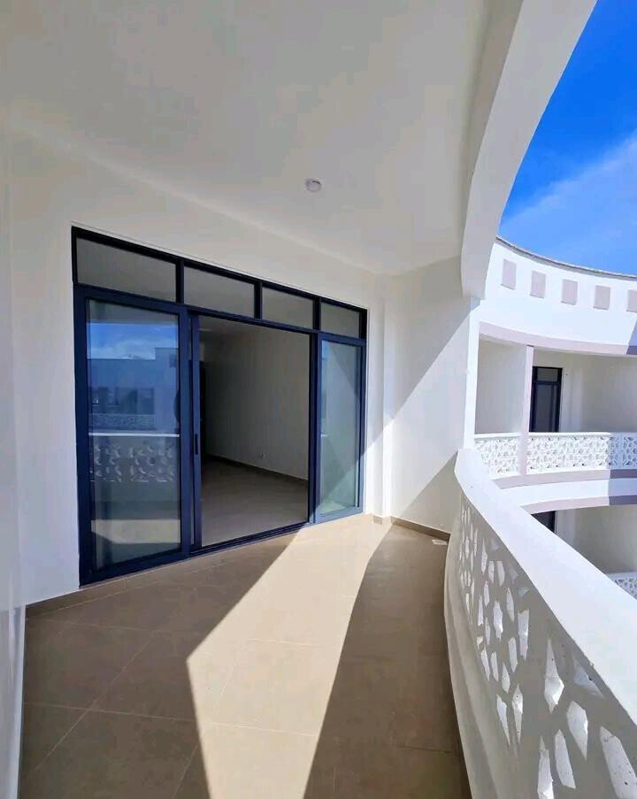2BR Beachfront Apartment with Private Beach Access - Nyali