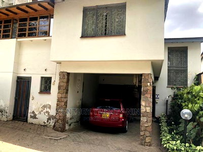 5bdrm Mansion in Chirag Residence, Parklands/Highridge for Sale - Image 2