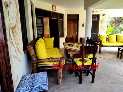 Furnished 2bdrm Apartment in Central Diani for sale - Image 2