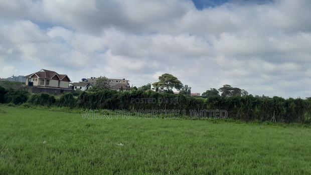 40*60 Commercial Plot for Sale at Kenyatta Road