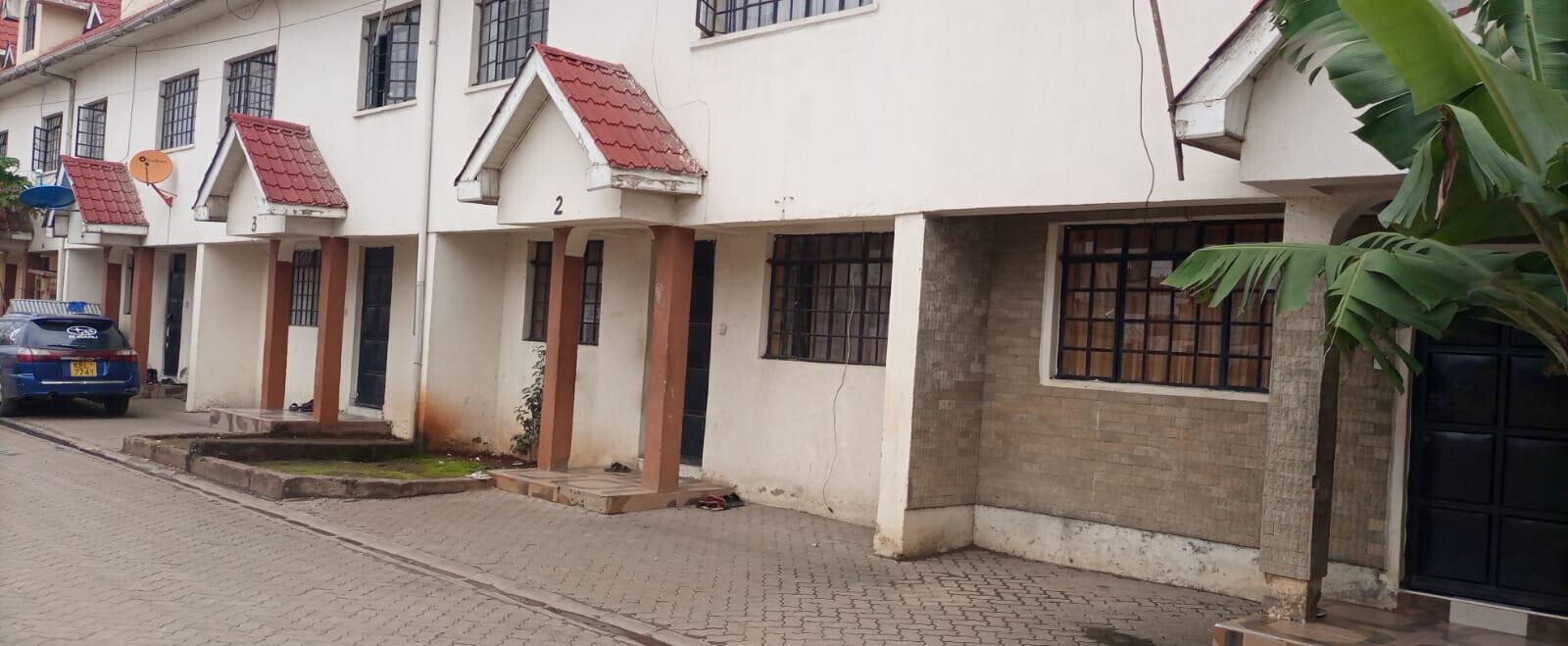 4BR Maisonette with 2 Ensuites & SQ - Donholm