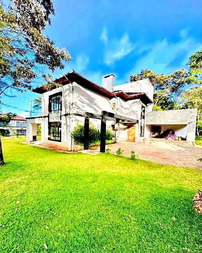 5-Bed All-Ensuite Townhouse with DSQ - Oloolua, Kajiado