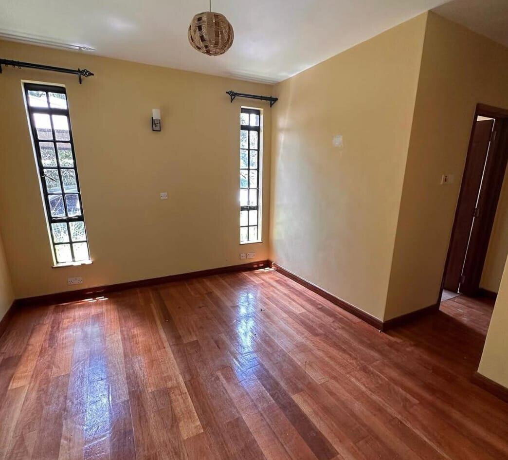 4-Ensuite Townhouse with Lush Garden & Backup Power – Karen