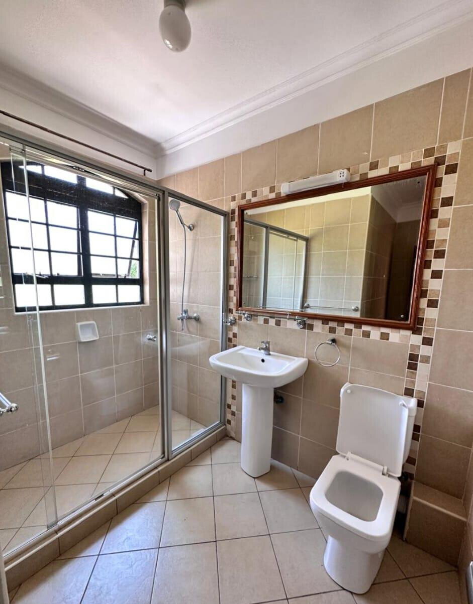 4-Ensuite Townhouse with Lush Garden & Backup Power – Karen