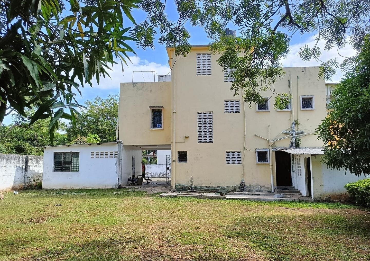 50x100 Garden Home for Rent