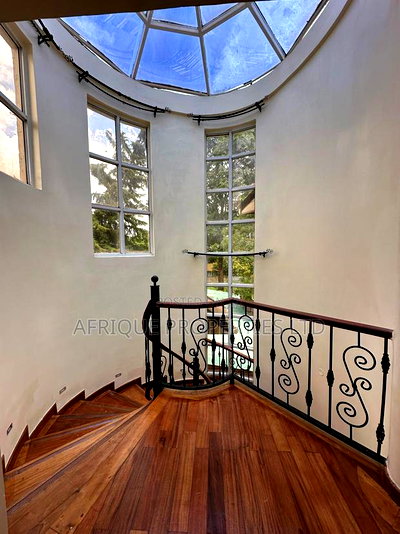 5bdrm Mansion in Lavington for sale - Image 12