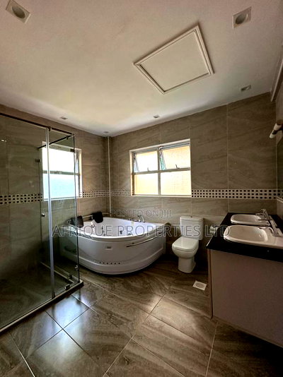 5bdrm Mansion in Lavington for sale - Image 10