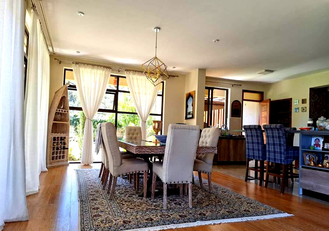 4-Ensuite Townhouse with Shared Pool & DSQ – Karen