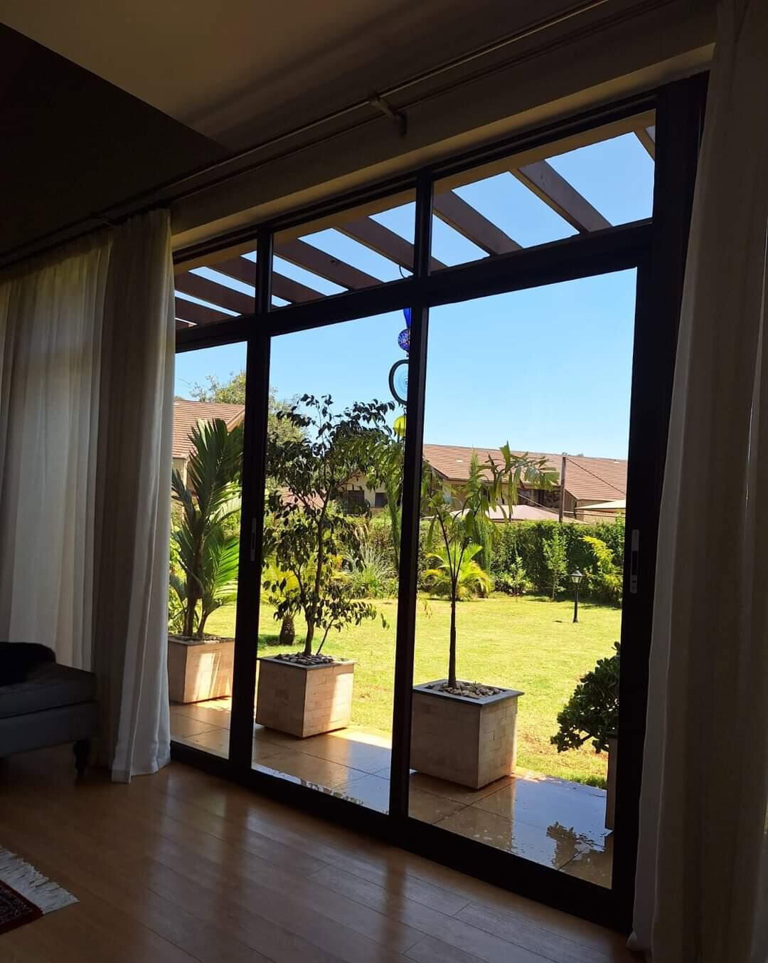 4-Ensuite Townhouse with Shared Pool & DSQ – Karen