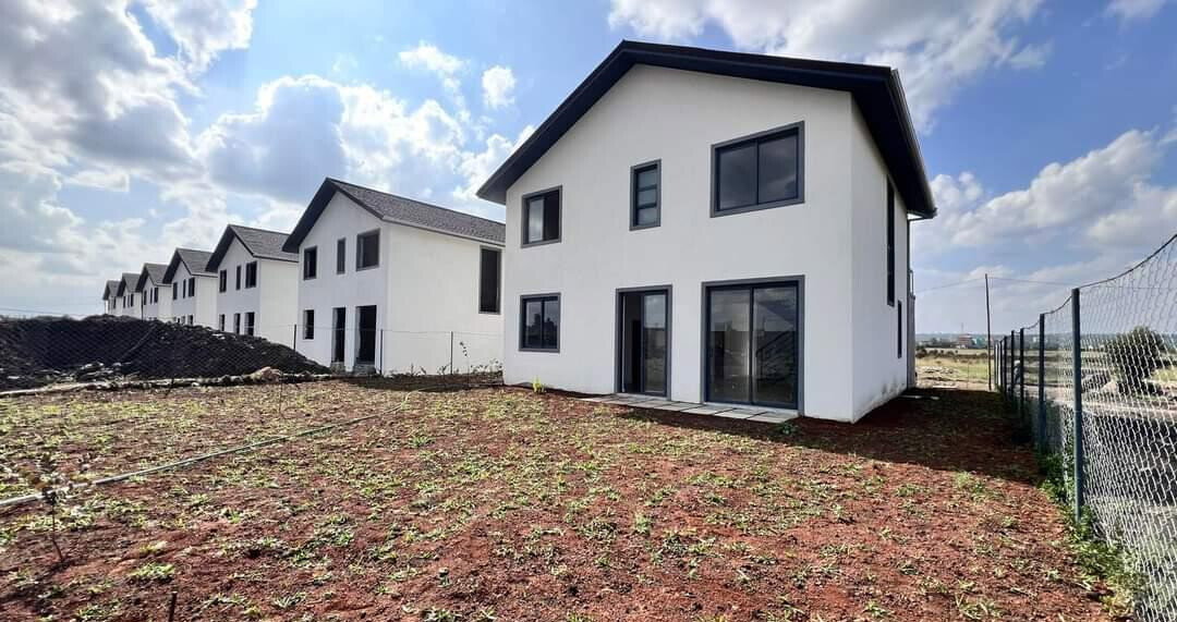4BR All-Ensuite Townhouse 9km from Galleria - Maasai Lodge