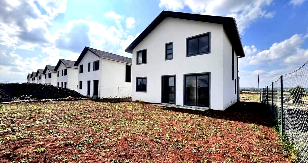 4BR All-Ensuite Townhouse 9km from Galleria - Maasai Lodge