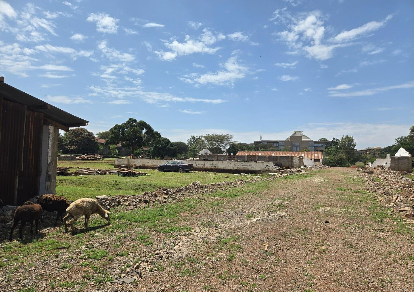 KSh 35M 1/8 Acre Plot with Parking