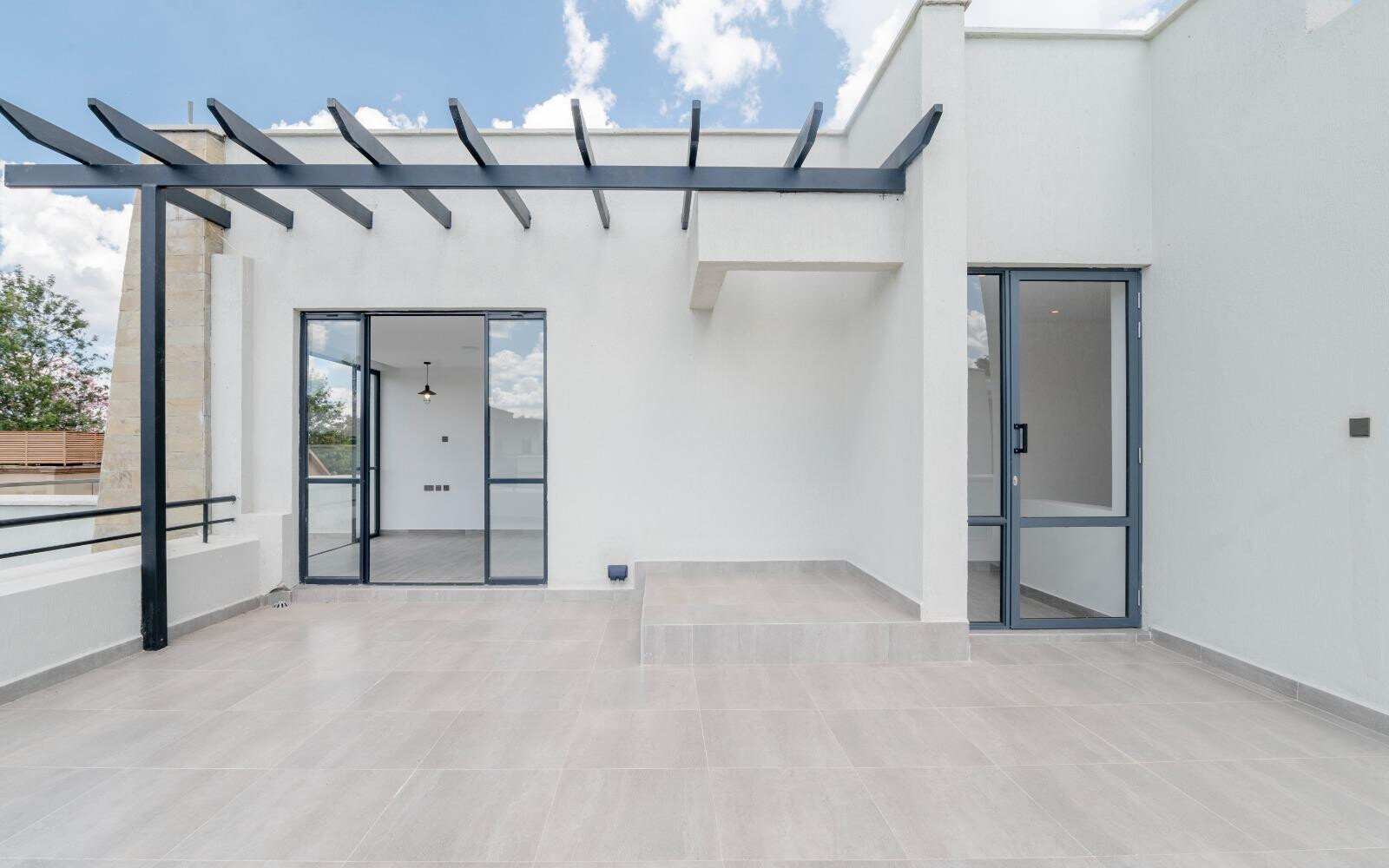 4-Storey Ultra-Modern Townhouse with Garden & Balconies - Lavington