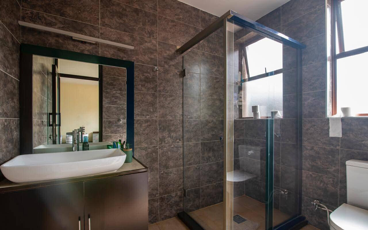 4BR All-Ensuite Home with Entertainment Room - Runda