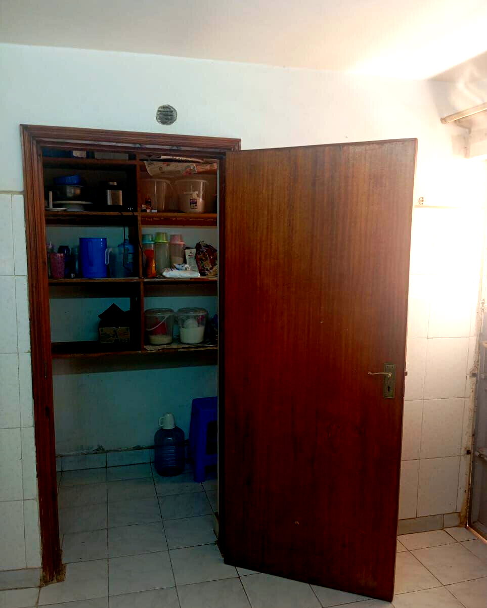 5-Bed Townhouse with DSQ & Double Garage - Kahawa Sukari