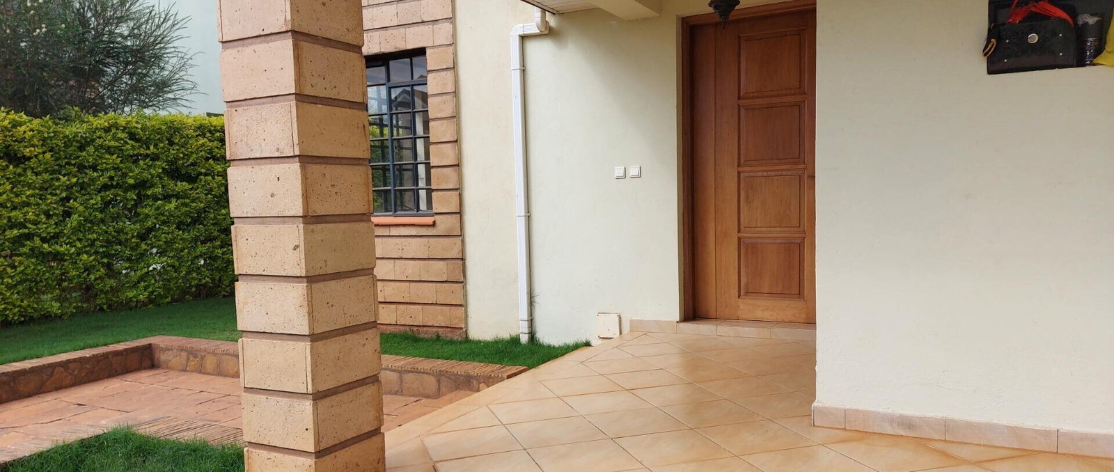4 En-Suite Townhouse Near ISK in Gated Community - Kitisuru