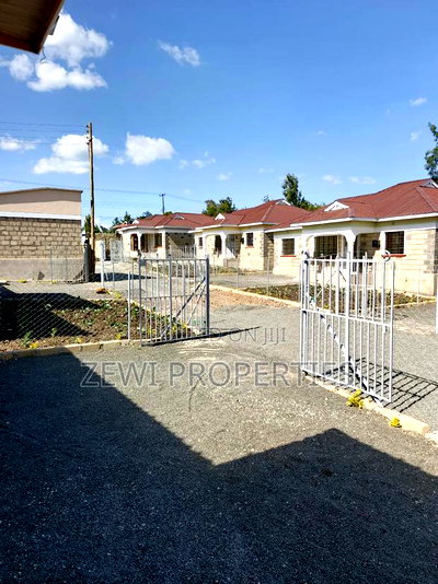 3bdrm Bungalow in Matasia, Merisho for sale - Image 3