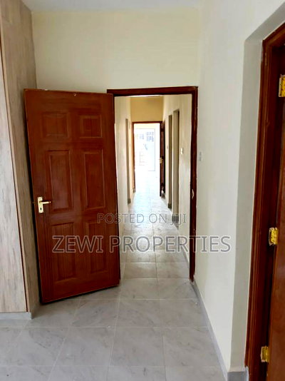 3bdrm Bungalow in Matasia, Merisho for sale - Image 7