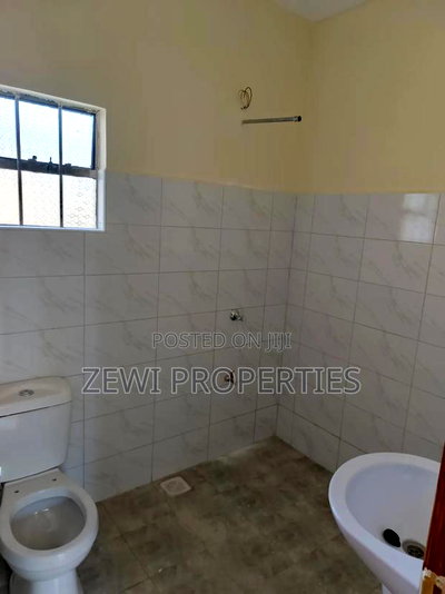 3bdrm Bungalow in Matasia, Merisho for sale - Image 6